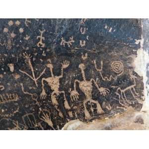  Petroglyphs from the Puerco People at Newspaper Rock 