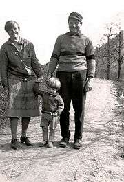 Ernest, Hadley, and Bumby Hemingway in Schruns , Austria, in 1926 