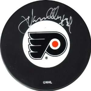   Philadelphia Flyers Autographed Hockey Puck 