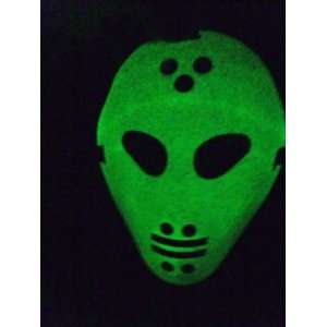    glow in dark, hockey goalie mask,jason style 