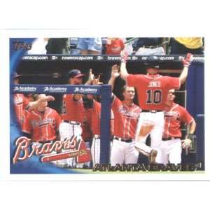  2010 Topps #296 Atlanta Braves   Atlanta Braves (Baseball 