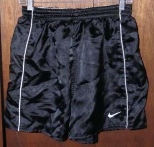 Nike Team Athletic/Running Shorts Mens Sz M GC  