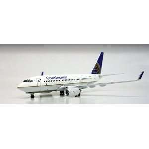  InFlight 200 Continental Airlines B737 700 Model Airplane 