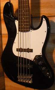 Squier by Fender Affinity 5 String Jazz Bass V  