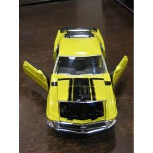 1970 Ford Mustang Boss 302 Die cast 124 Scale Toys 