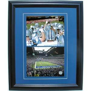  Dallas Cowboys Team Huddle and Texas Stadium Framed 8 x 10 