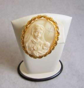 VINTAGE SIGNED JANE 1997 AOL MADONNA and CHILD CAMEO BROOCH  