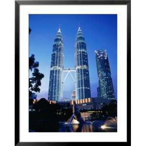 Petronas Twin Towers in Evening Light, Kuala Lumpur, Malaysia Styles 