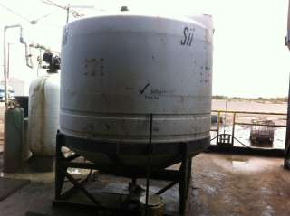 2,500 gallon HDPE plastic cone bottom tank  