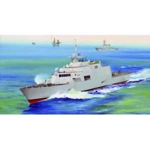   350 USS Freedom LCS 1 Littoral Combact Ship Model Kit Toys & Games