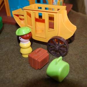VINTAGE FISHER PRICE LITTLE PEOPLE WESTERN TOWN 99% Complete House Box 