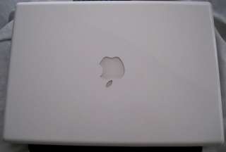 Apple MacBook 13.3 Laptop   MA700LL/A + 19 Samsung 920N Monitor 