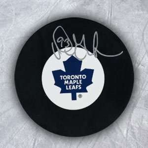  Doug Gilmour Toronto Maple Leafs Autographed/Hand Signed Hockey 