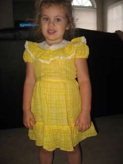   1950s Vintage Bright Yellow Ruffles Little Girls Dress 3**  