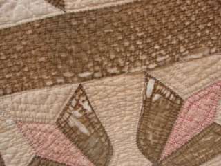 VINTAGE EARLY BROWN & PINK CALICO TULIP APPLIQUE CUTTER QUILT  