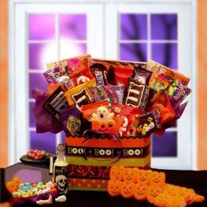Spooktacular Sweets Halloween Gift Box Grocery & Gourmet Food