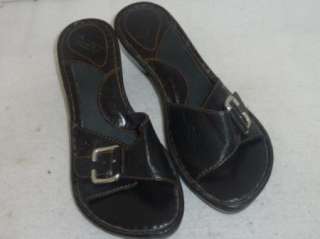 Womens Born Black Leather Slides 39 sz 8 M Sandals  