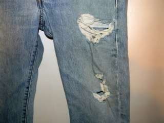 Vtg 80s Levis 501 Destroyed Denim Jeans   W 32 L 32   5 Button Fly 