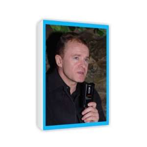  Bobby Davro   Canvas   Medium   30x45cm