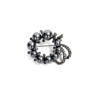  Faux Pearl and Rhinestoness Ornamental Brooch Everything 