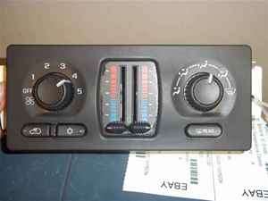 03 04 Chevy Trailblazer Heater AC Temp Climate Control  
