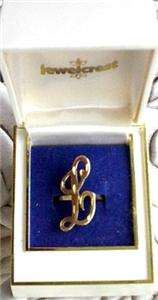 beautiful 14k gold initial ring L 3.5 grams lovely. size 7 ladies 