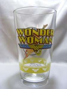 new DC Comics WONDER WOMAN collecter series 16oz pint Litho GLASS 