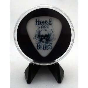  House Of Blues Guitar Pick With Display Case & Easel   100 