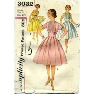   3032 Sewing Pattern Junior Misses Party Dress Size 11   Bust 31 1/2