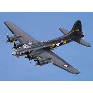 Large Aircraft Model with Stand   The B 17F Flying Fortress Memphis 