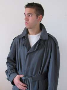 AQUASCUTUM LONDON MANS GRAY HOUSE CHECK LINED BELTED OVER COAT TRENCH 