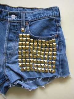 Vintage Cust. Levis 552 Studded Frayed Med High Waisted Cut off Jeans 