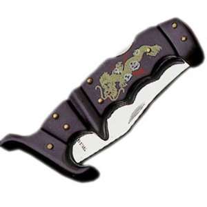  Defending Folding Knife with Dragon 