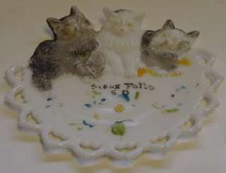 Vintage Milk Glass 3 Cat Kittens Plate Sioux Falls S.D.  