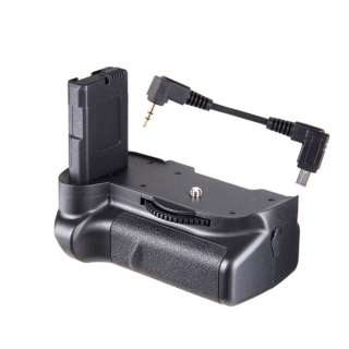 Battery Grip for Nikon D5100  