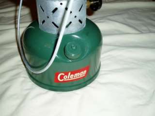   Original 220 E Coleman Lantern 11   51 MINT in Box with Brochures