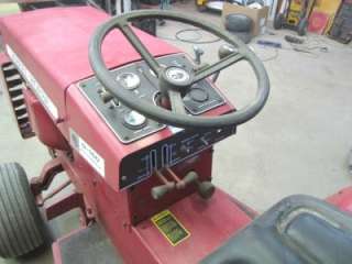 Wheel Horse Tractor D160 D180 D200 EXHAUST MUFFLERS NICE PAIR RARE 