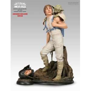     Luke & Yoda Dagobah Exclusive Premium Format Figures Toys & Games