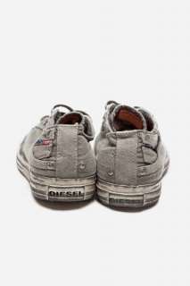  SNEAKERS // DIESEL 