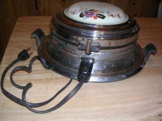 Vintage/Antique Royal Rochester Waffle Iron/Maker  