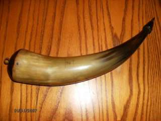 LATE 18TH/EARLY 19TH CENTURY POWDER HORN WITH ETCHING OF CAMP & US 