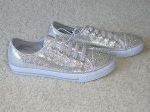 NWT GIRLS JUSTICE SHINY SILVER SNEAKERS SHOES SZ 1 2 5  