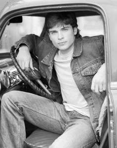 Tom Welling 18X24 Poster   Smallville STAR Model New #01  