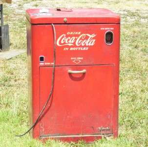 1940s Vendo Standard Coke Machine all original parts  