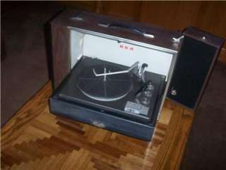 VINTAGE RCA Turntable Record Player WALNUT  