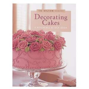  Wilton Decorating Cakes Book
