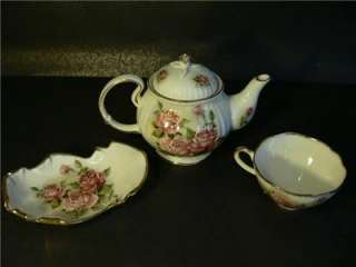 Japanese HIGH QUALITY PORCELAIN TEA SET KETTLE AND CUP  