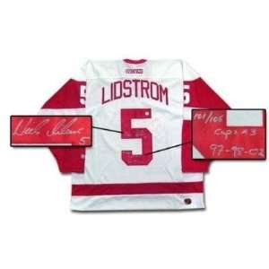 Nicklas Lidstrom Signed Jersey   NEW CCM Limited Edition 105 