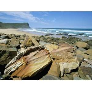 Eroded Sandstone Boulders at Garie Beach in Royal National Park 