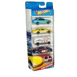  Hot Wheels 5 Car Gift Pack   Stock Car Race (T8628) Toys & Games